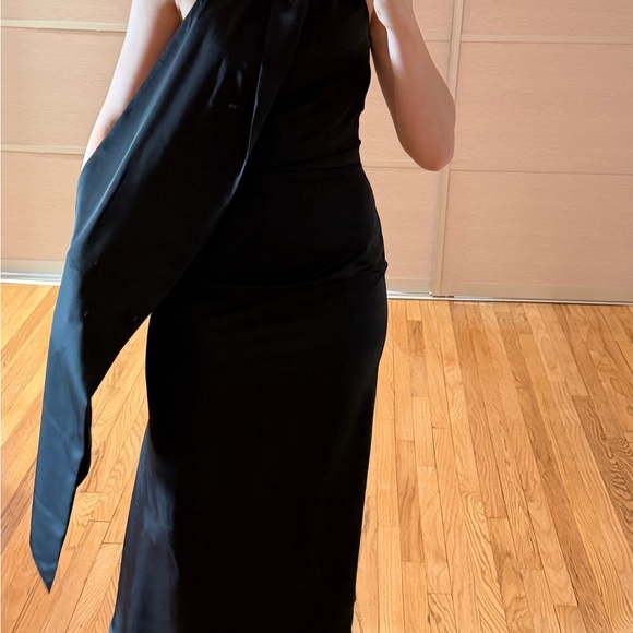 LICHI One Shoulder Midi Dress with Scarf in sz. SMALL - Picture 4 of 11